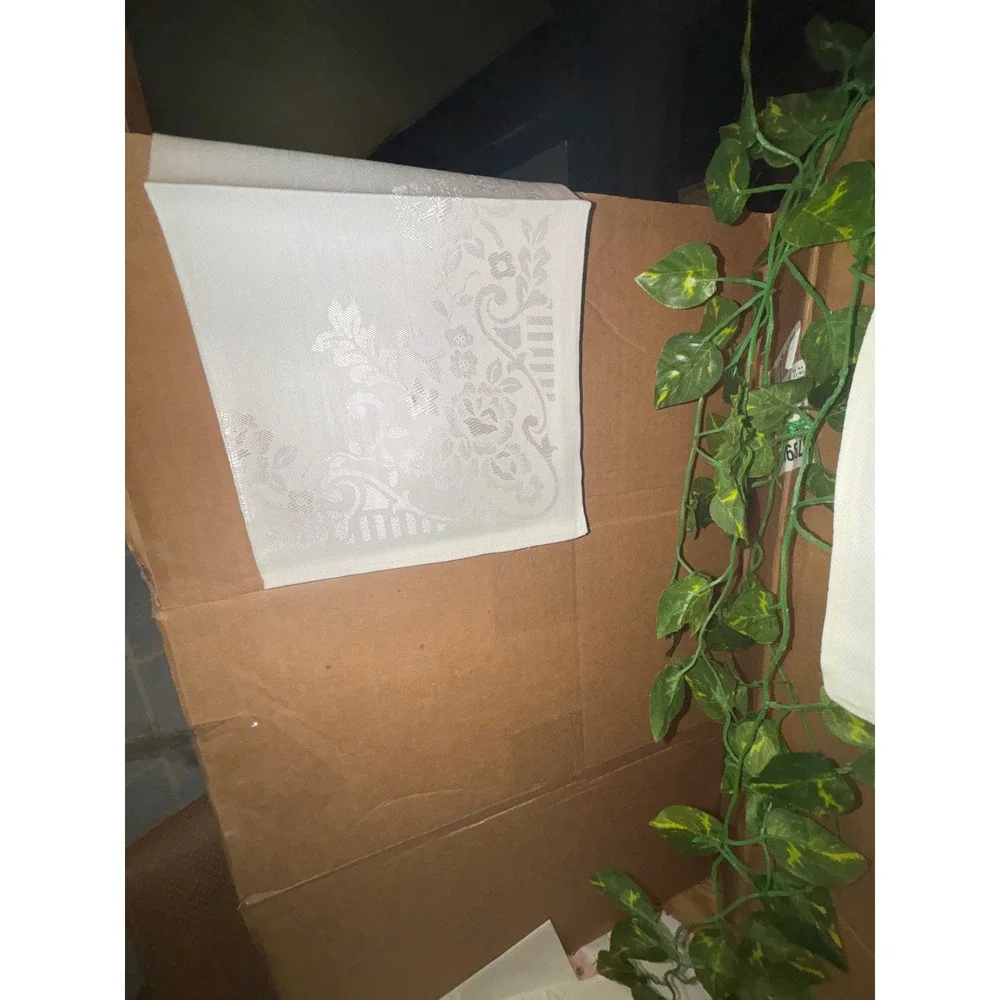 Set of 11 Cream Floral Damask Cloth Napkins 15x15 Square Formal Table Linens